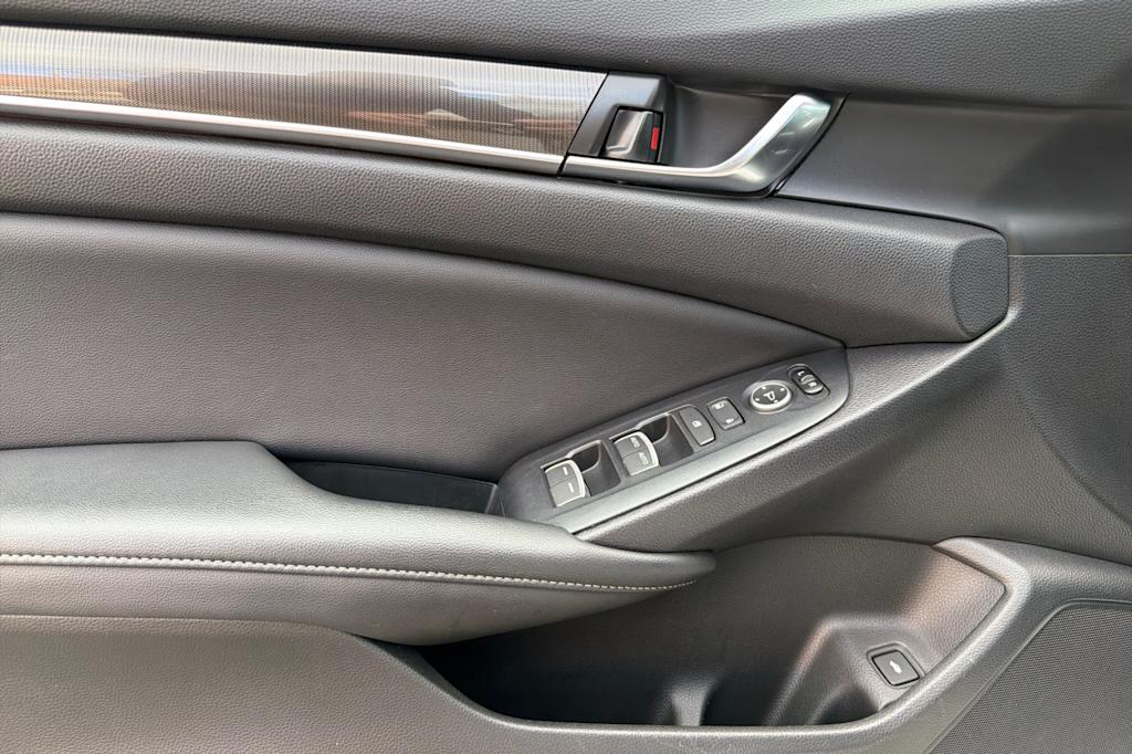 Thumbnail: 2019 Honda Accord - 20