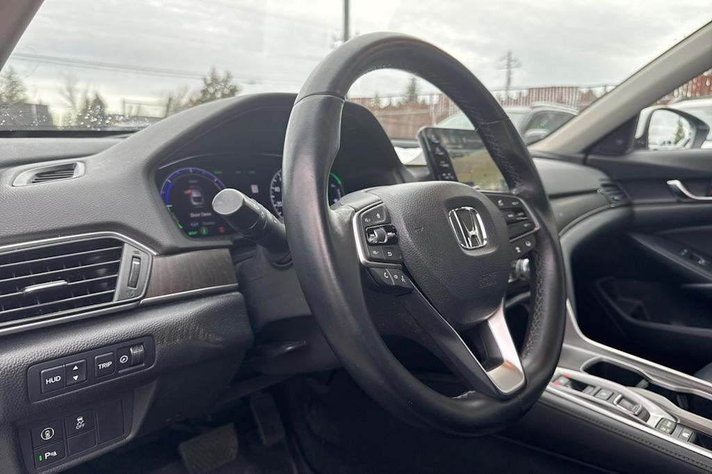 2019 Honda Accord Touring 2