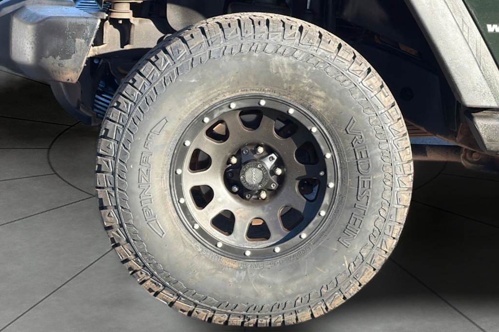Thumbnail: 2011 Jeep Wrangler - 7