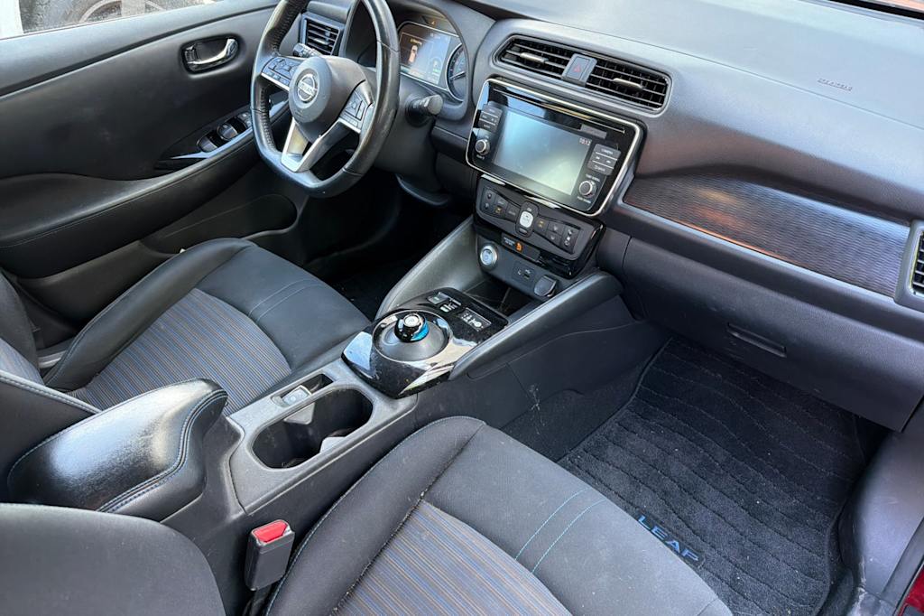 Thumbnail: 2018 Nissan Leaf - 12