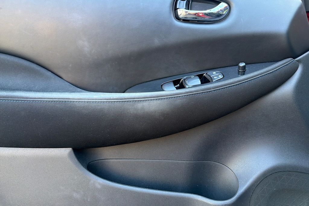 Thumbnail: 2018 Nissan Leaf - 20