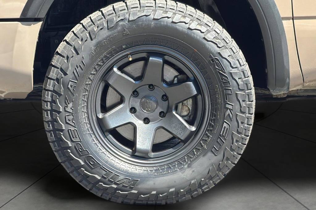 Thumbnail: 2021 Nissan Titan - 8