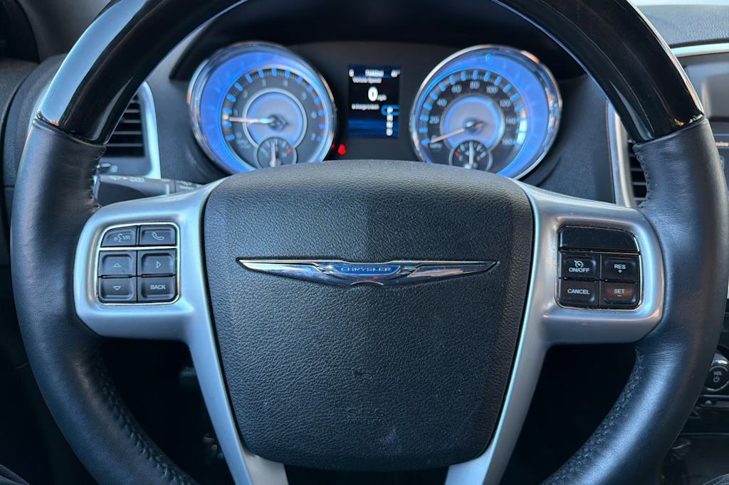 Thumbnail: 2014 Chrysler 300 - 28