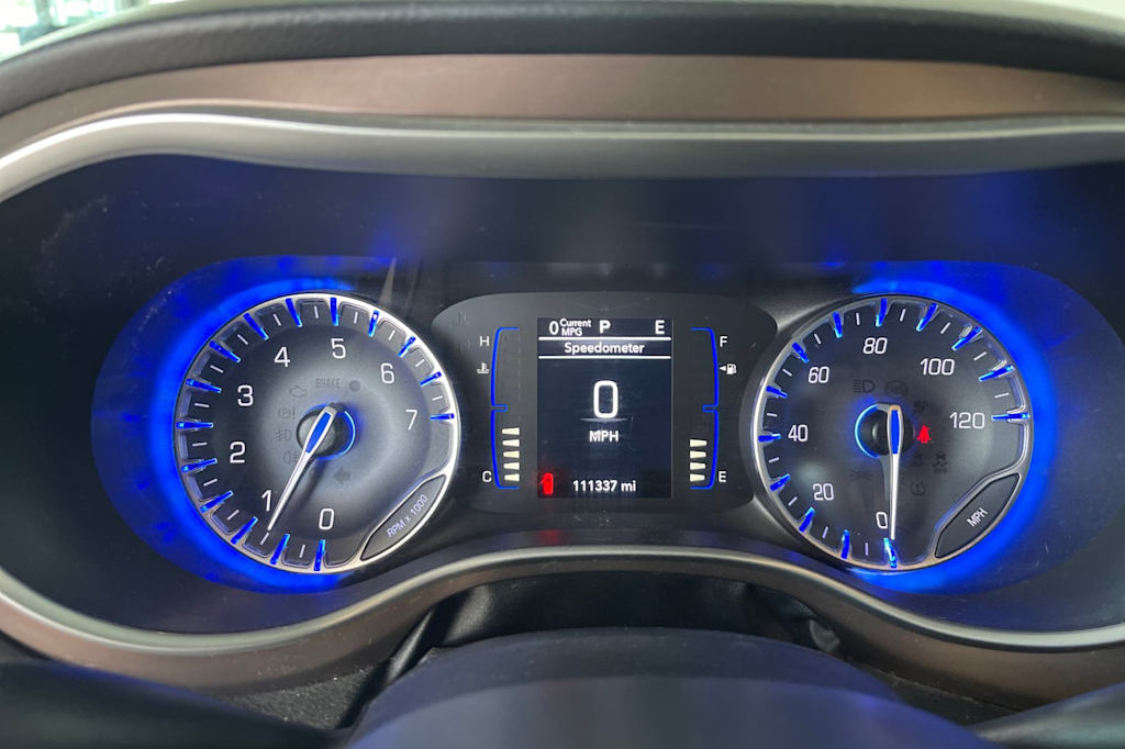 Thumbnail: 2018 Chrysler Pacifica - 12