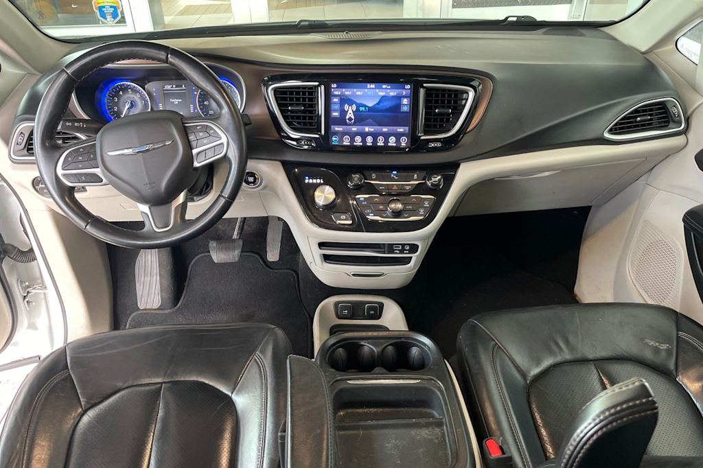 Thumbnail: 2018 Chrysler Pacifica - 2