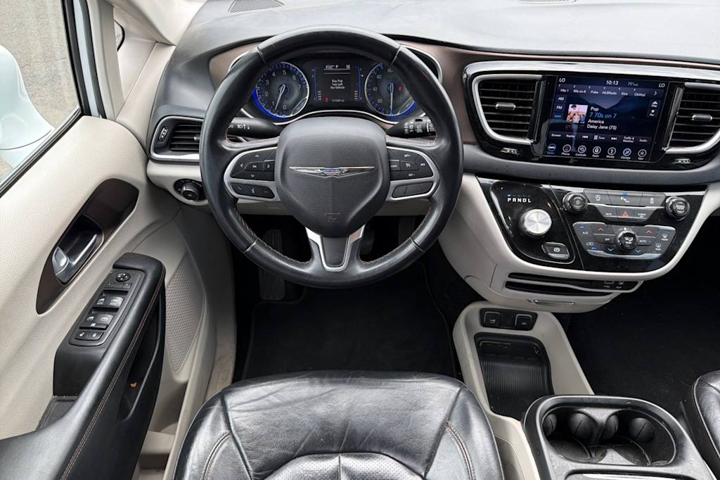 Thumbnail: 2018 Chrysler Pacifica - 11