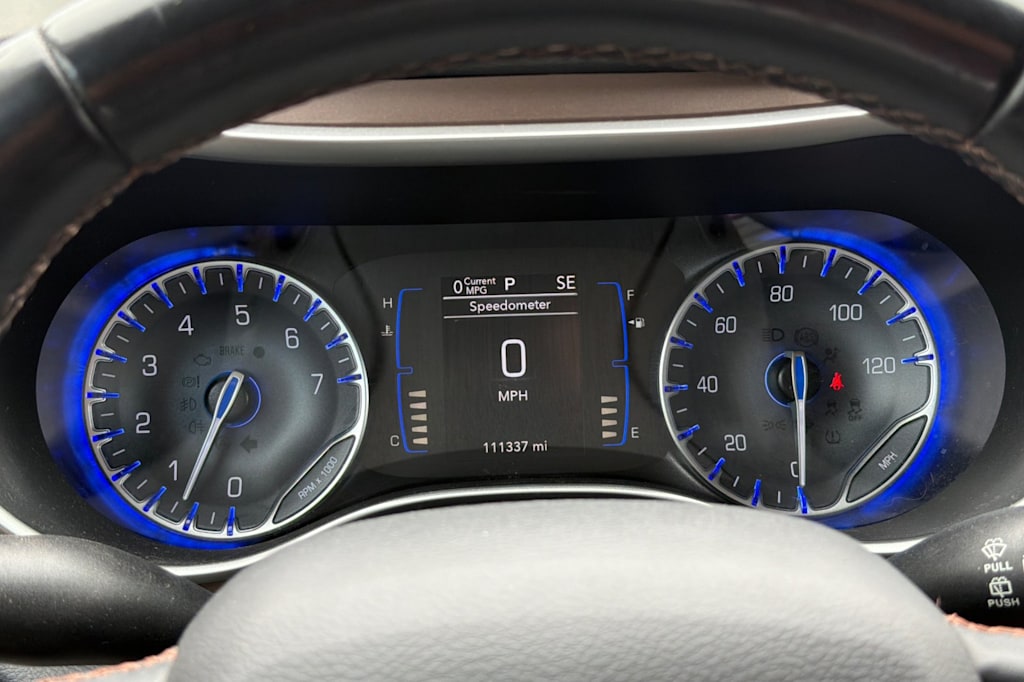Thumbnail: 2018 Chrysler Pacifica - 14