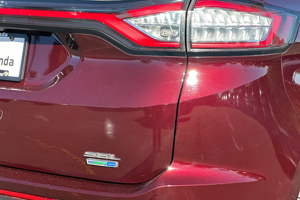 Thumbnail: 2017 Ford Edge - 20