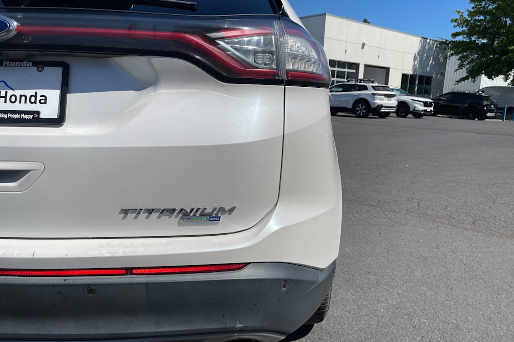 Thumbnail: 2018 Ford Edge - 16
