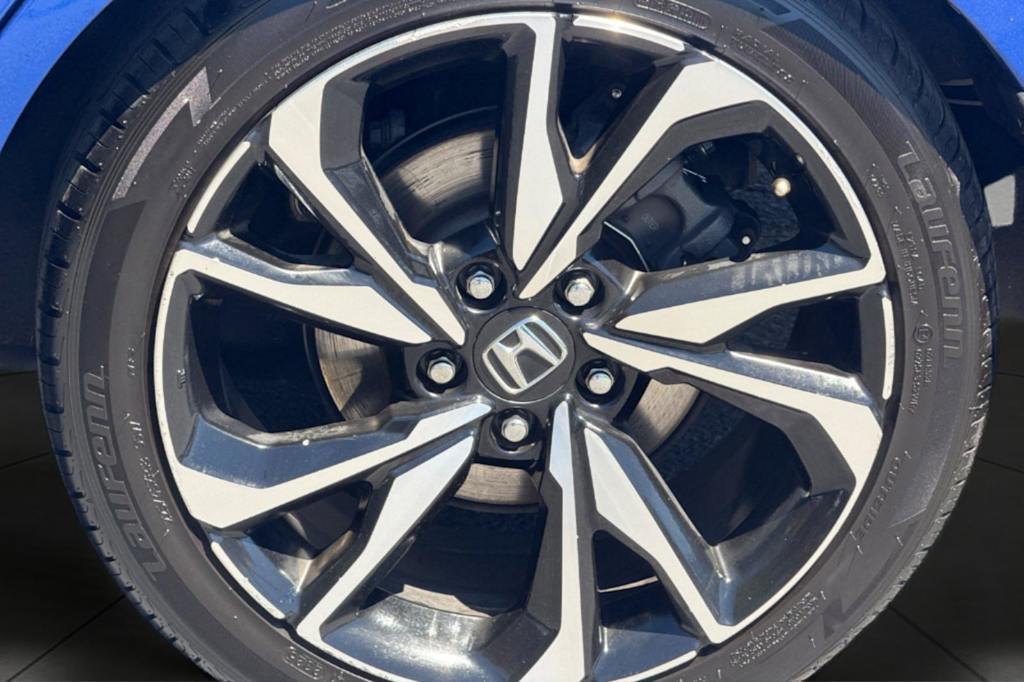 Thumbnail: 2017 Honda Civic - 7