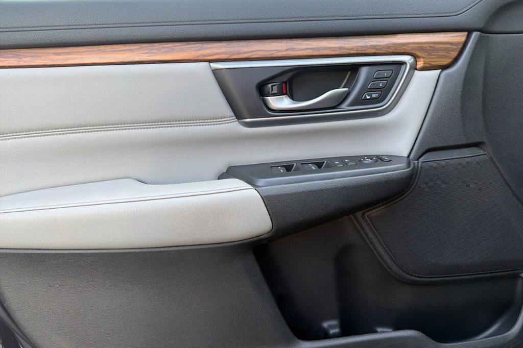 Thumbnail: 2017 Honda CR-V - 20