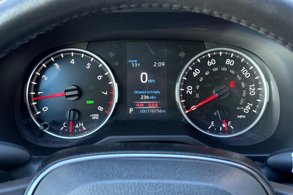 Thumbnail: 2021 Toyota RAV4 - 15
