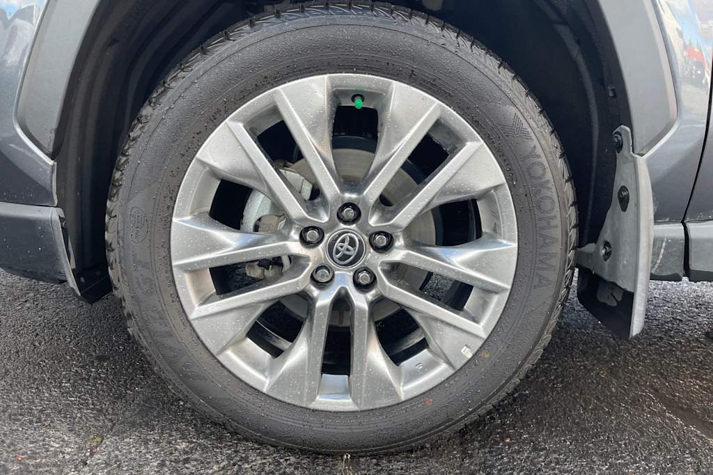 Thumbnail: 2024 Toyota RAV4 - 8