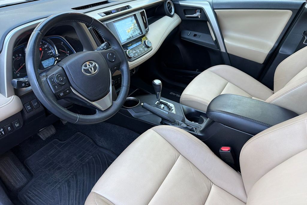 Thumbnail: 2014 Toyota RAV4 - 7
