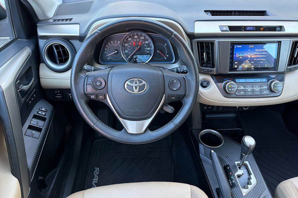 Thumbnail: 2014 Toyota RAV4 - 9
