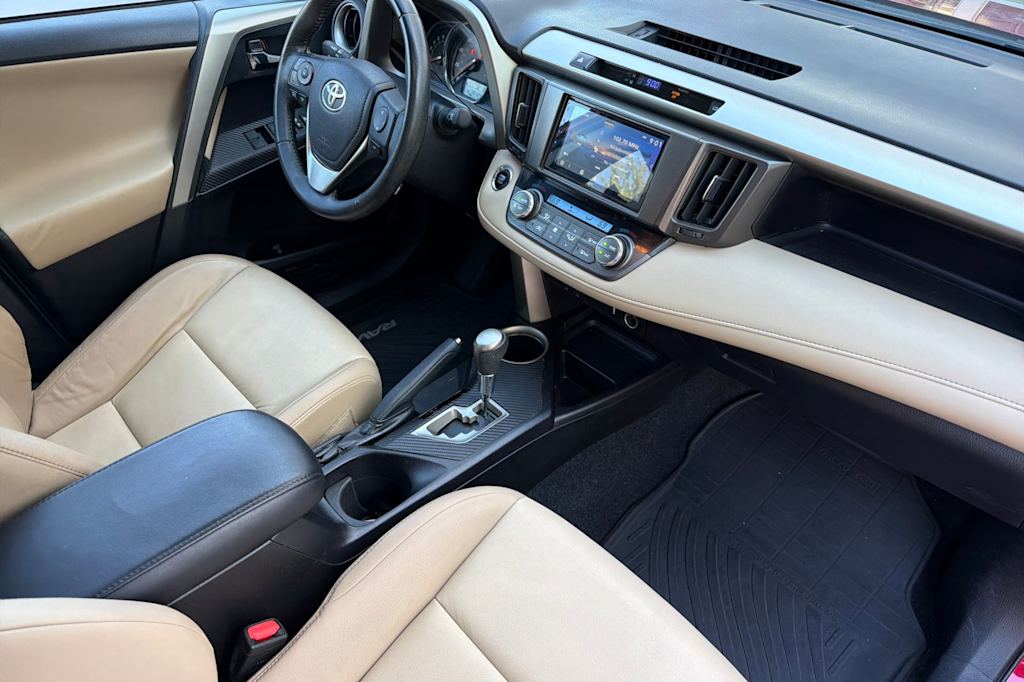 Thumbnail: 2014 Toyota RAV4 - 10
