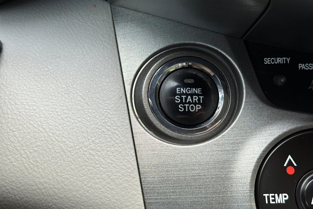 Thumbnail: 2011 Toyota RAV4 - 26
