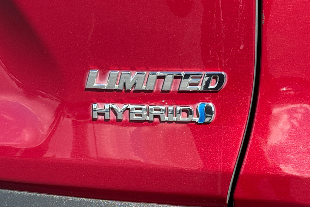 Thumbnail: 2020 Toyota RAV4 - 7
