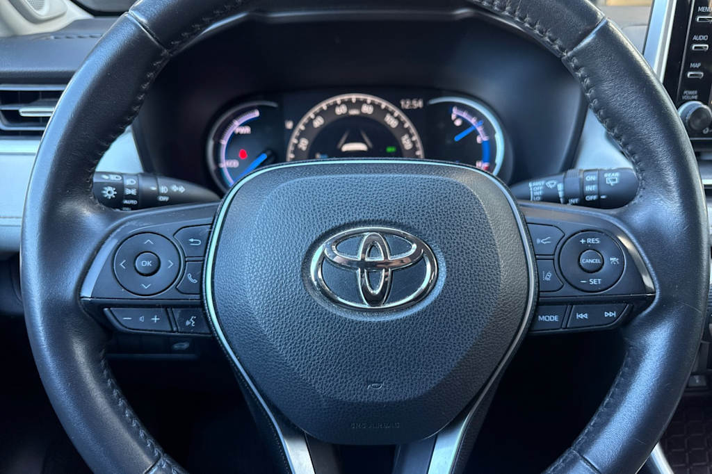 Thumbnail: 2020 Toyota RAV4 - 28