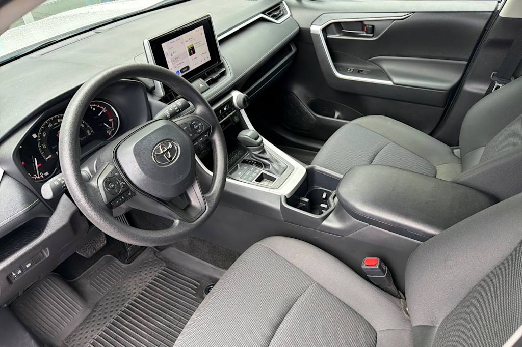 Thumbnail: 2025 Toyota RAV4 - 8