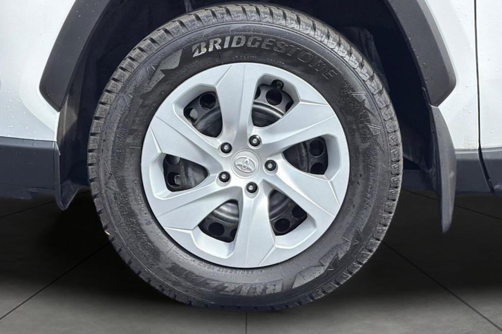 Thumbnail: 2025 Toyota RAV4 - 7