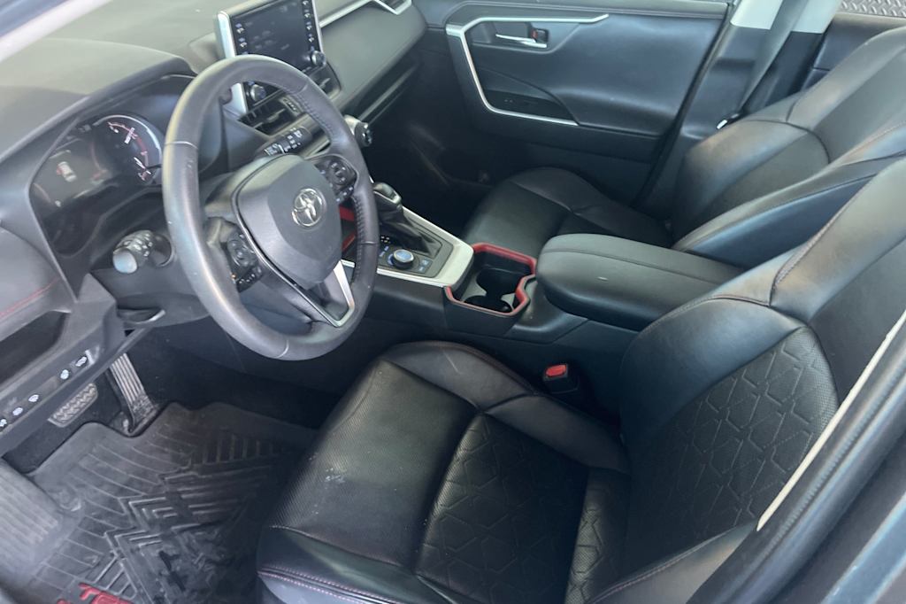 Thumbnail: 2020 Toyota RAV4 - 10