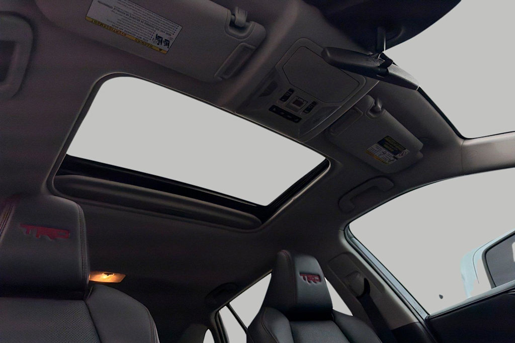 Thumbnail: 2020 Toyota RAV4 - 23