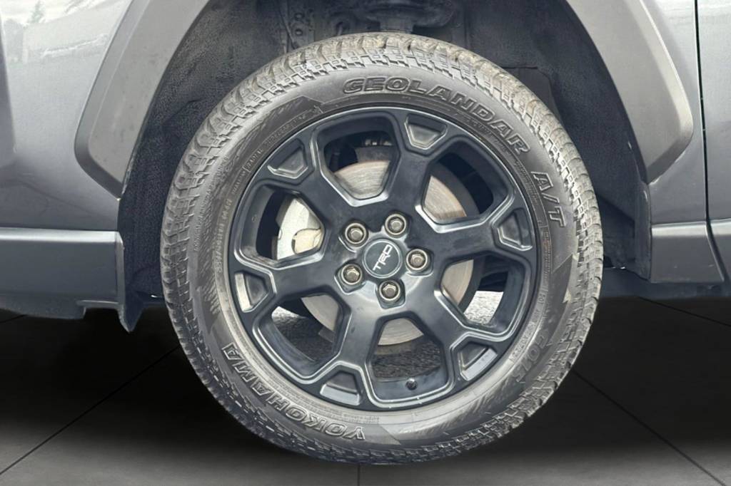 Thumbnail: 2020 Toyota RAV4 - 7