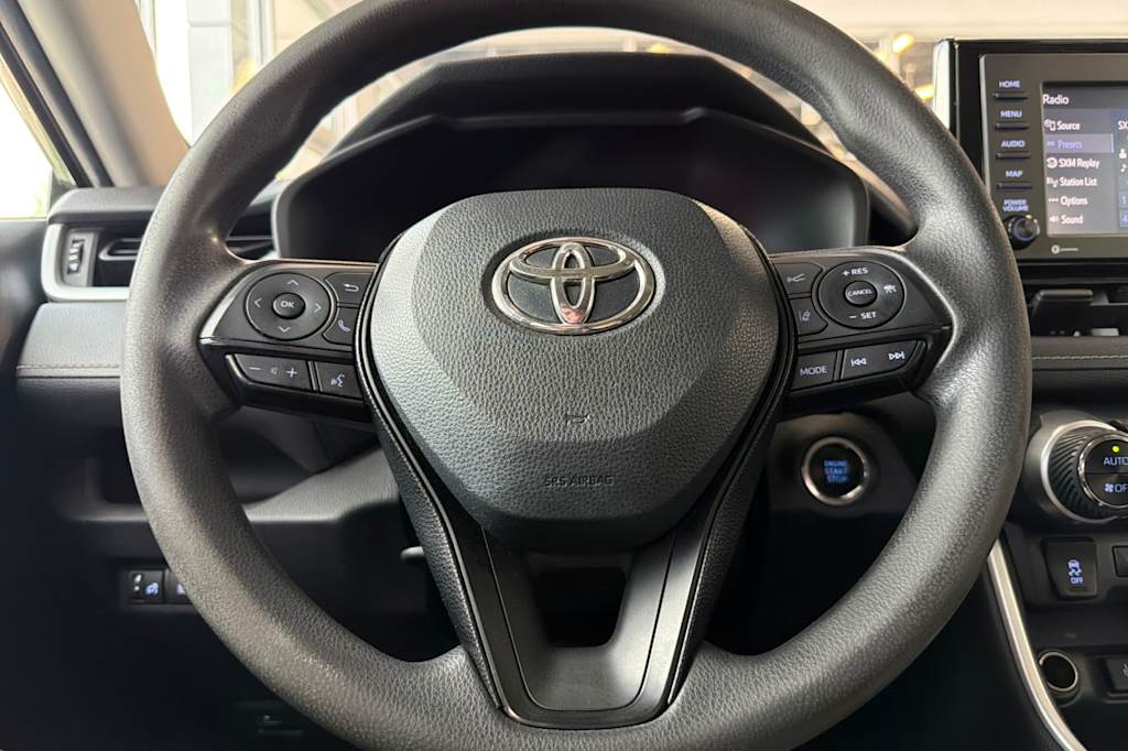 Thumbnail: 2020 Toyota RAV4 - 12