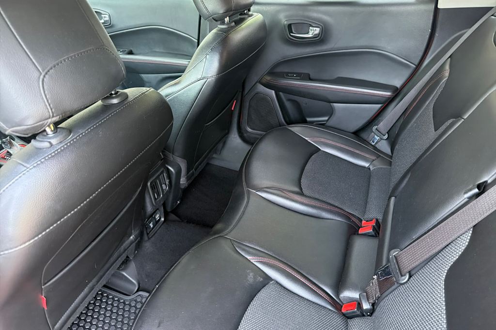 Thumbnail: 2020 Jeep Compass - 10