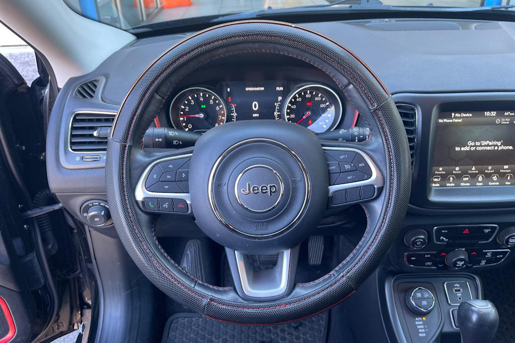 Thumbnail: 2018 Jeep Compass - 9