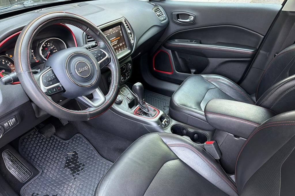 Thumbnail: 2018 Jeep Compass - 9