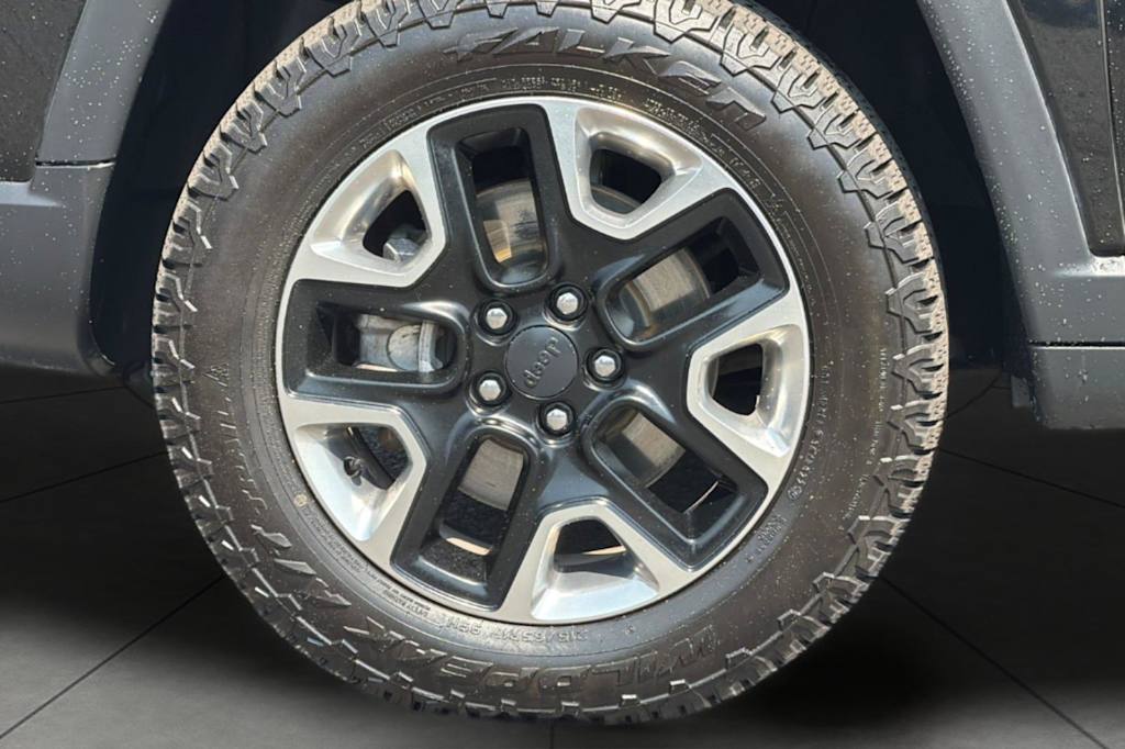 Thumbnail: 2018 Jeep Compass - 8