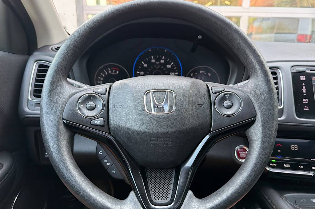 Thumbnail: 2016 Honda HR-V - 27