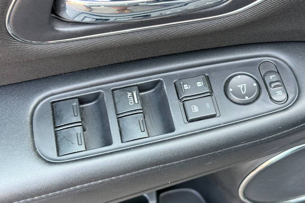 Thumbnail: 2016 Honda HR-V - 22