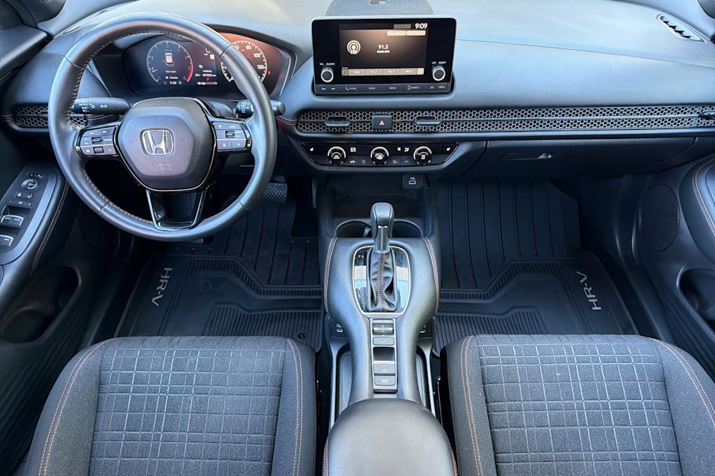 Thumbnail: 2025 Honda HR-V - 2