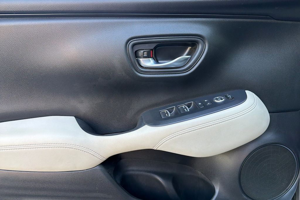 Thumbnail: 2024 Honda HR-V - 21