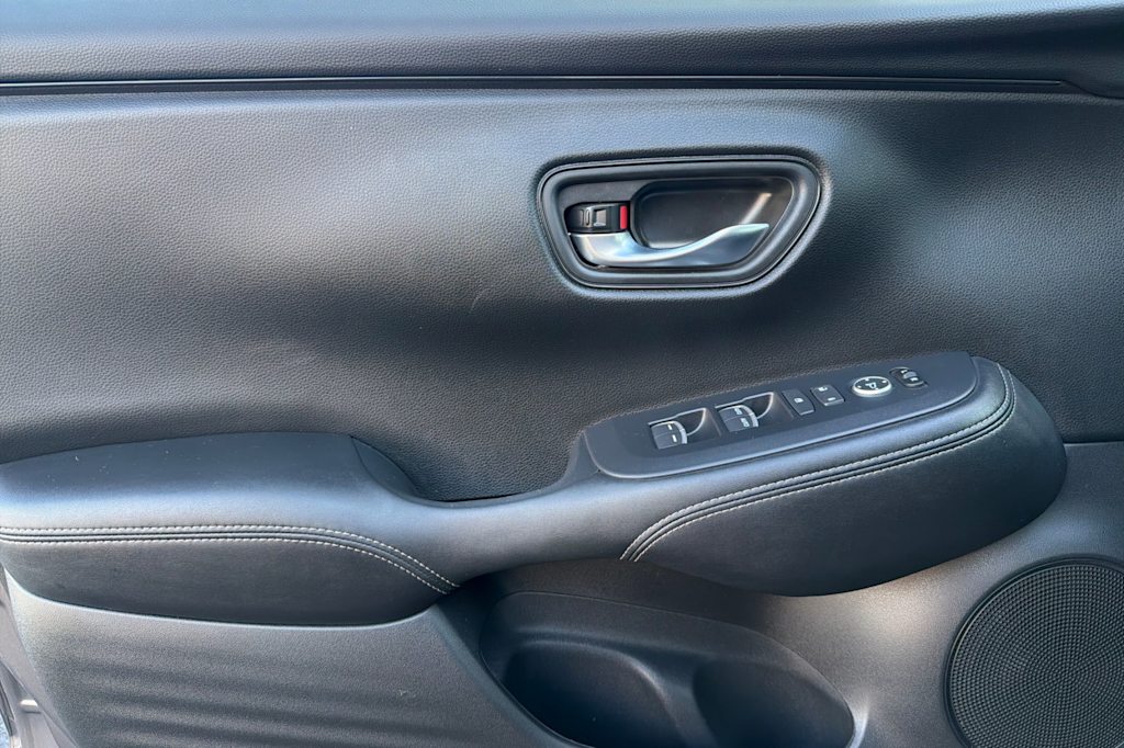 Thumbnail: 2025 Honda HR-V - 21