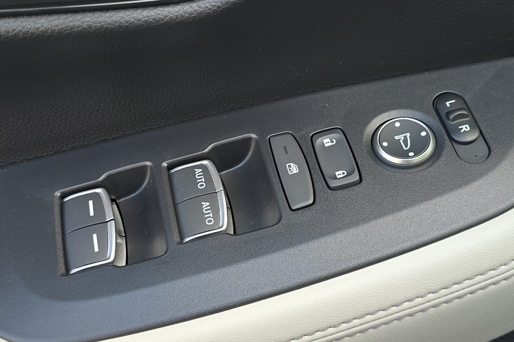 Thumbnail: 2026 Honda HR-V - 23