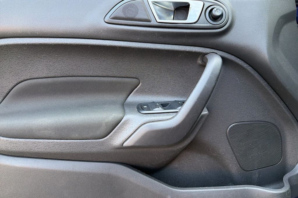 Thumbnail: 2016 Ford Fiesta - 21