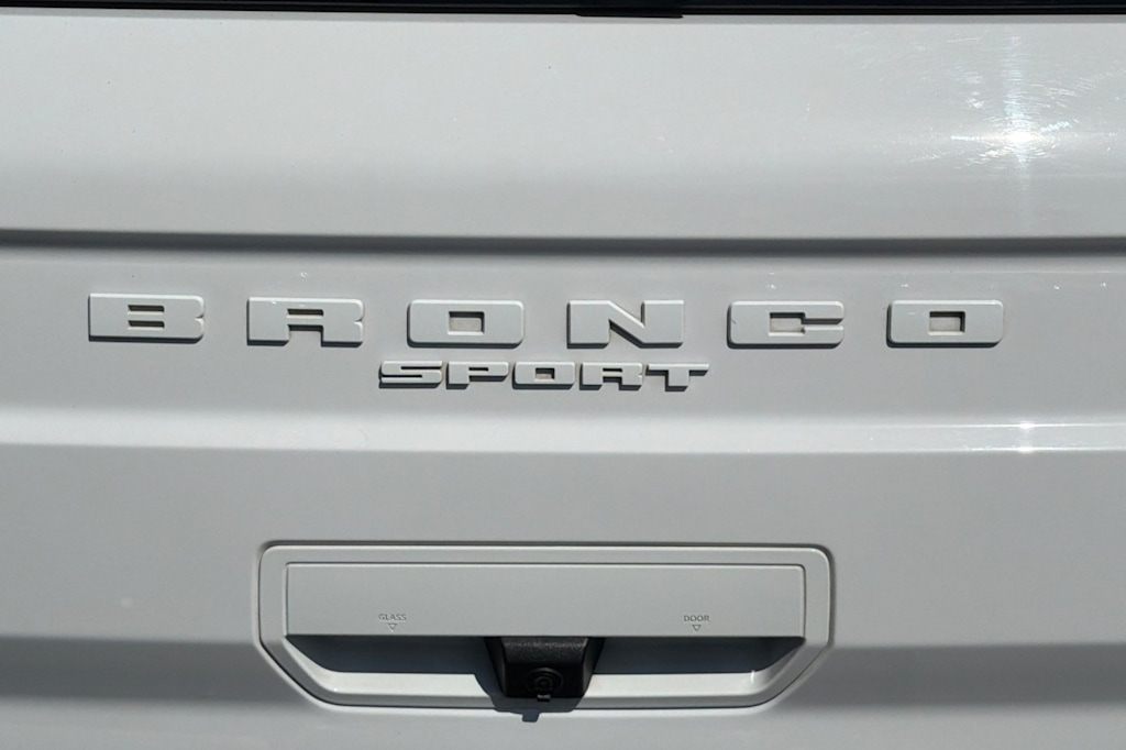 Thumbnail: 2022 Ford Bronco Sport - 7