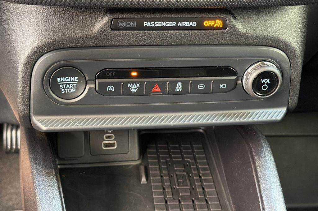 Thumbnail: 2025 Ford Bronco Sport - 24