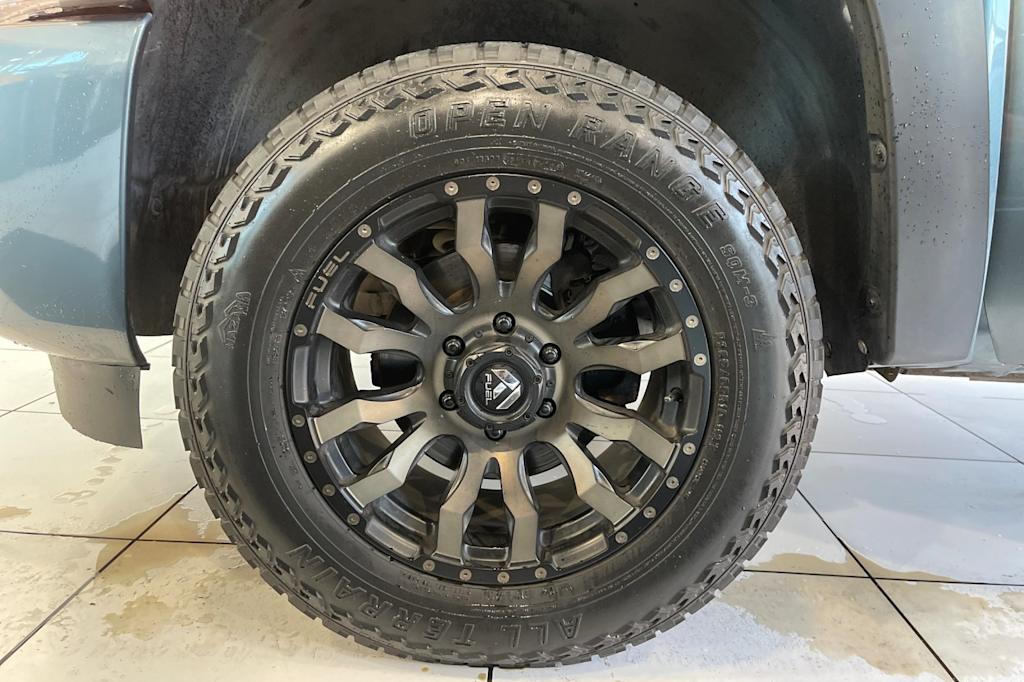 Thumbnail: 2011 Chevrolet Silverado 1500 - 7