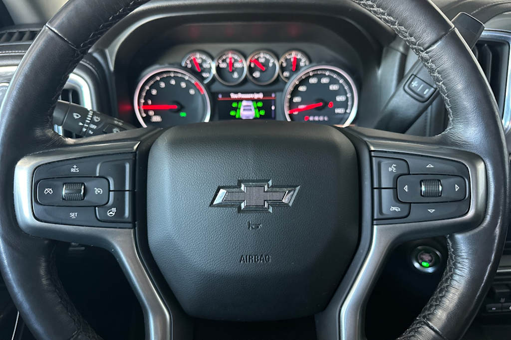 Thumbnail: 2021 Chevrolet Silverado 1500 - 26
