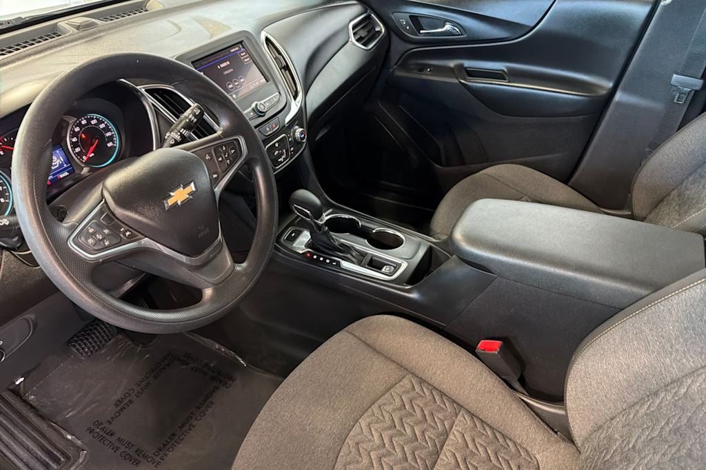 Thumbnail: 2022 Chevrolet Equinox - 9