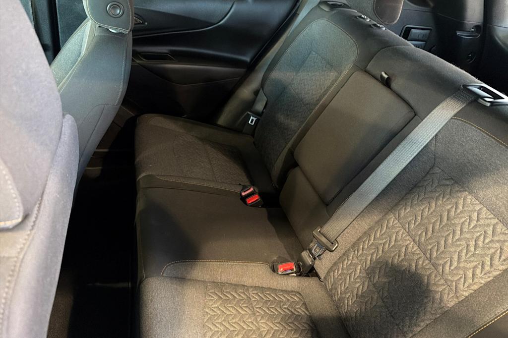 Thumbnail: 2022 Chevrolet Equinox - 10