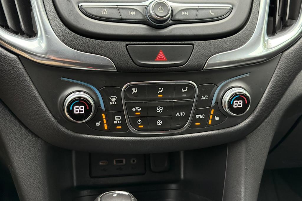 Thumbnail: 2021 Chevrolet Equinox - 25