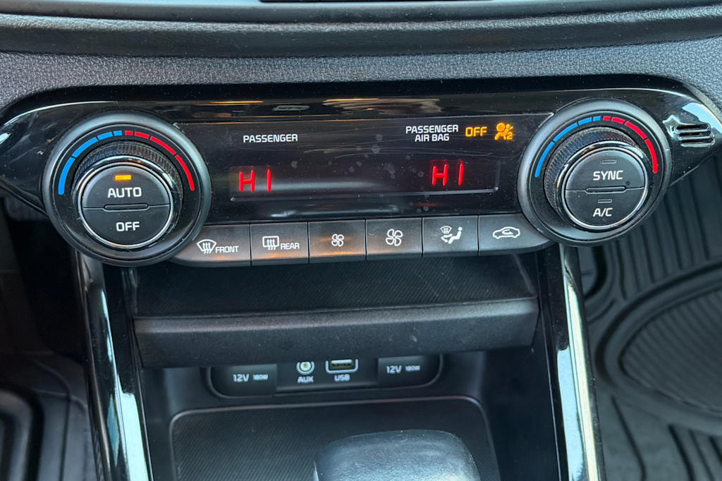 Thumbnail: 2019 Kia Forte - 23