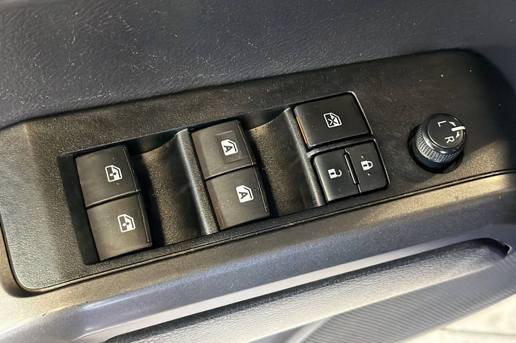 Thumbnail: 2022 Toyota Tacoma - 21