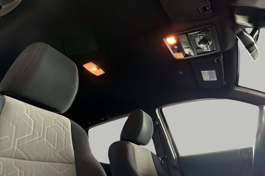 Thumbnail: 2022 Toyota Tacoma - 22